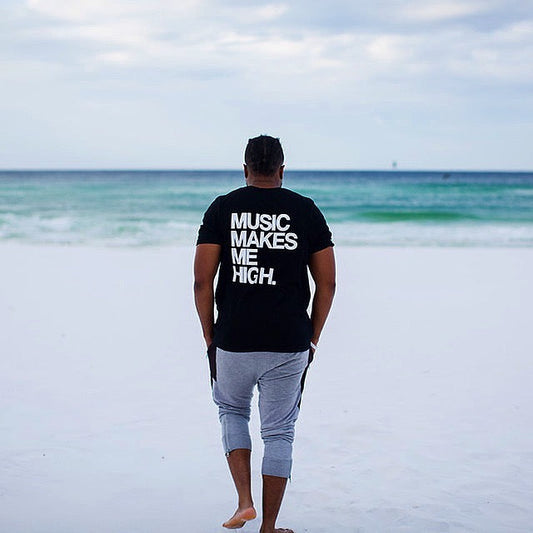 MUSIC MAKES ME HIGH *SIGNATURE T-SHIRT* BLACK/WHITE