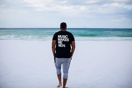 MUSIC MAKES ME HIGH *SIGNATURE T-SHIRT* BLACK/WHITE (UNISEX)